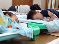 お昼寝